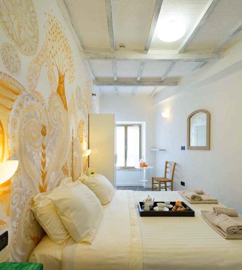 Hotel San Francesco E Il Lupo غوبيو المظهر الخارجي الصورة