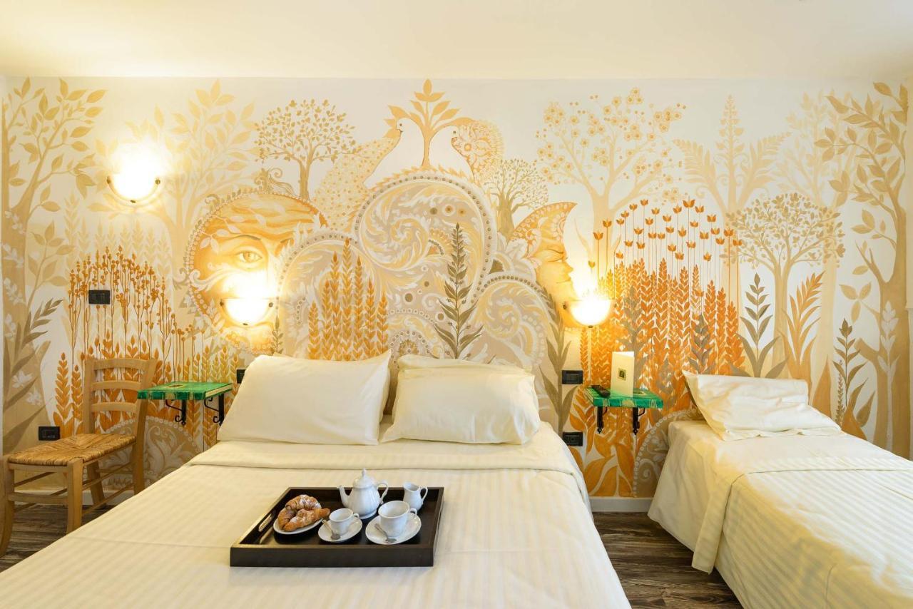 Hotel San Francesco E Il Lupo غوبيو المظهر الخارجي الصورة