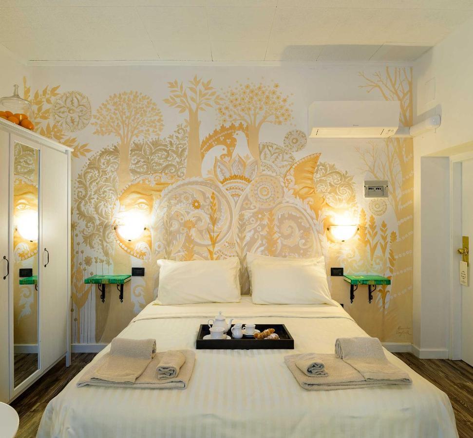 Hotel San Francesco E Il Lupo غوبيو المظهر الخارجي الصورة