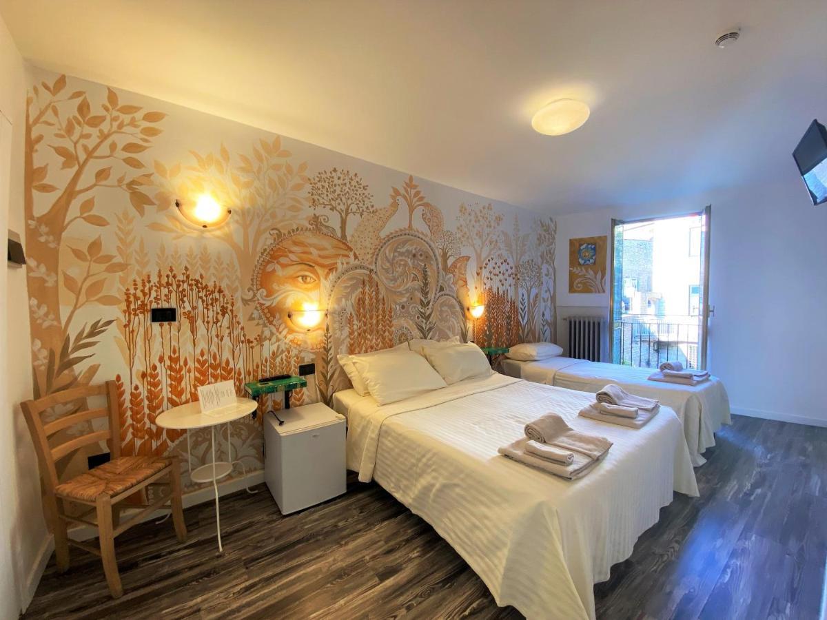 Hotel San Francesco E Il Lupo غوبيو المظهر الخارجي الصورة